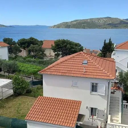 Two-room Lidija With Terrace And Parking Apartment *