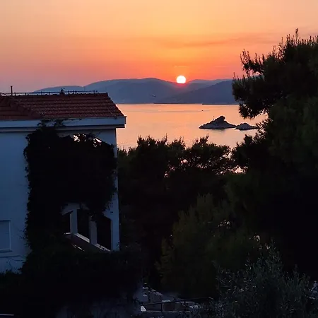 Two-room Lidija With Terrace And Parking Apartment Donji Okrug (Ciovo)